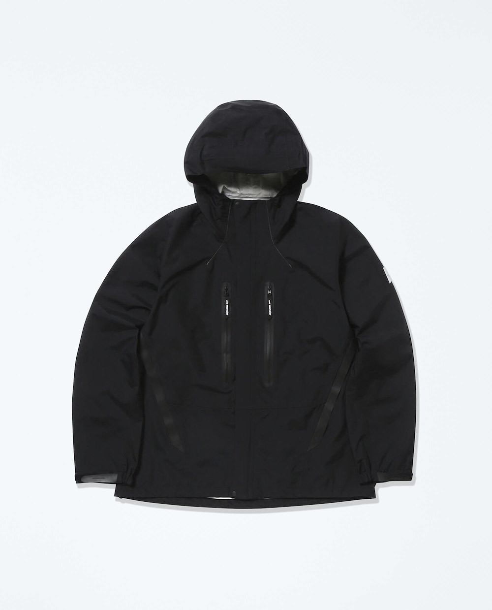 AND WANDER 2.5L HIKER RAIN JACKET