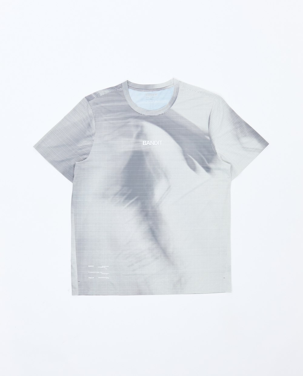 BANDIT RUNNING MEN'S SPECTER PERFORMANCE TEE WITH FLO PACK DETAIL