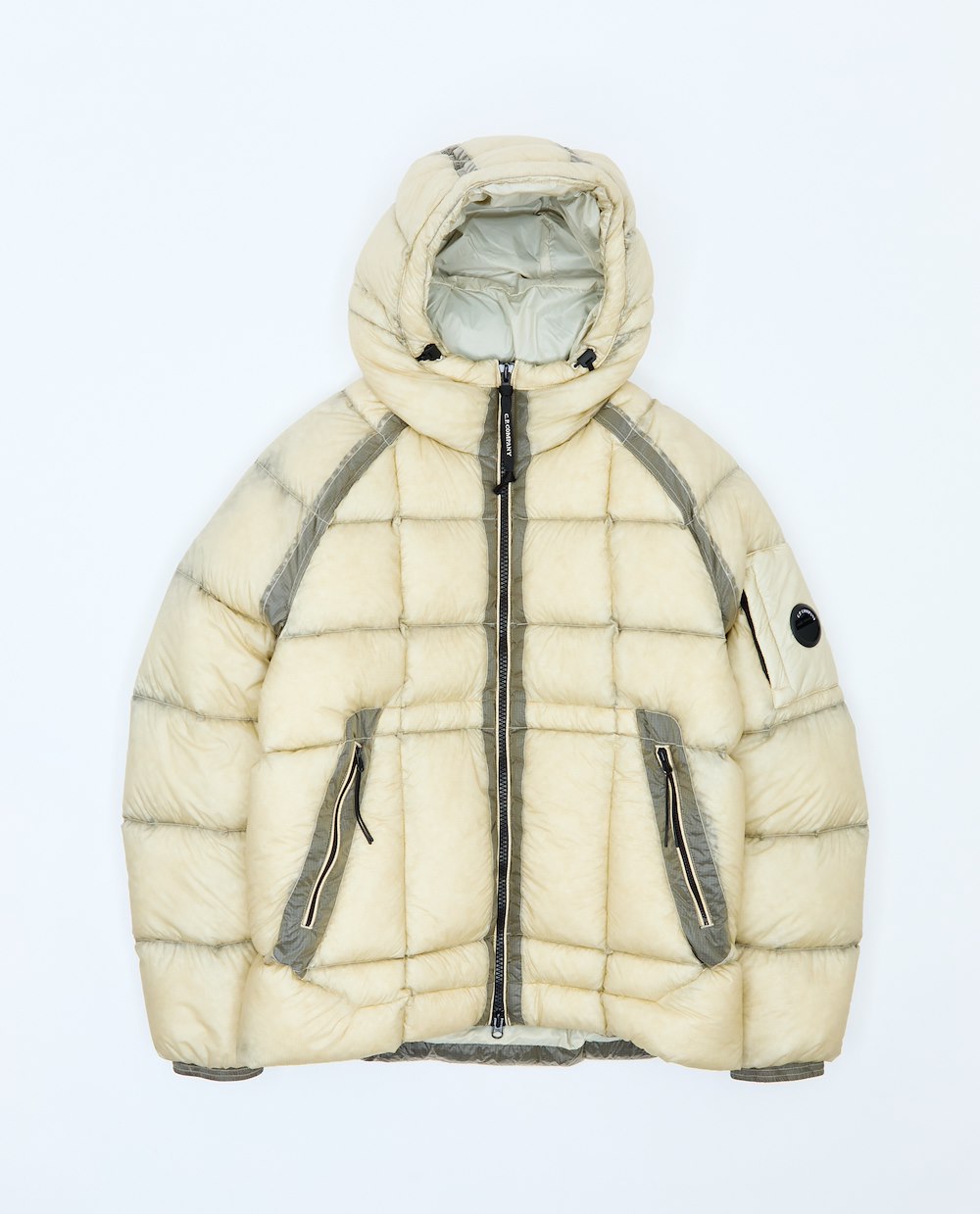 C.P. COMPANY D.D. SHELL HOODED PUFFER JACKET