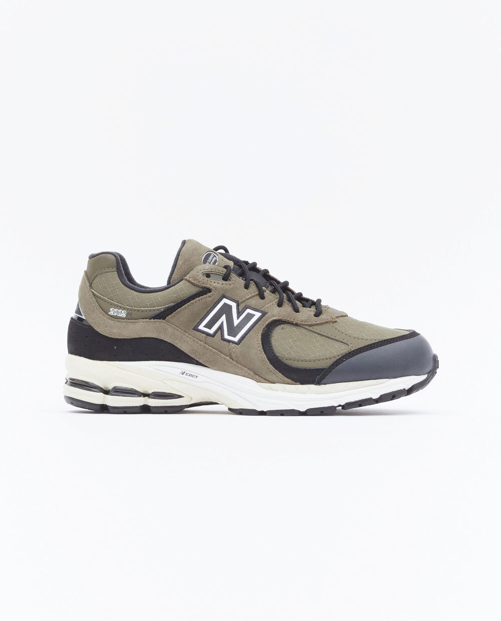 NEW BALANCE M NEW BALANCE 2002R