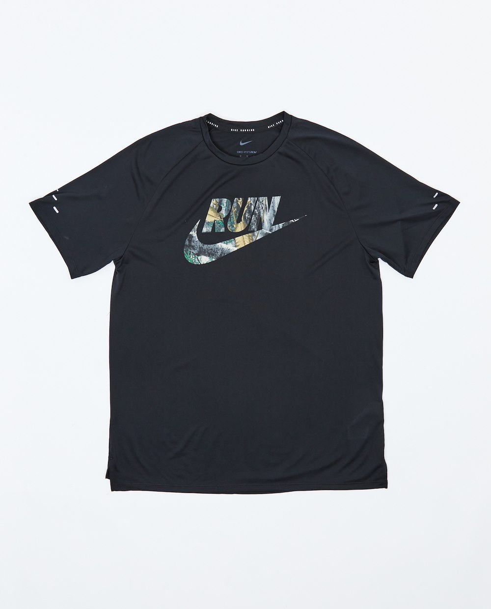 NIKE M STRIDE DRI-FIT ADV REALTREE® SHORT-SLEEVE RUNNING TOP