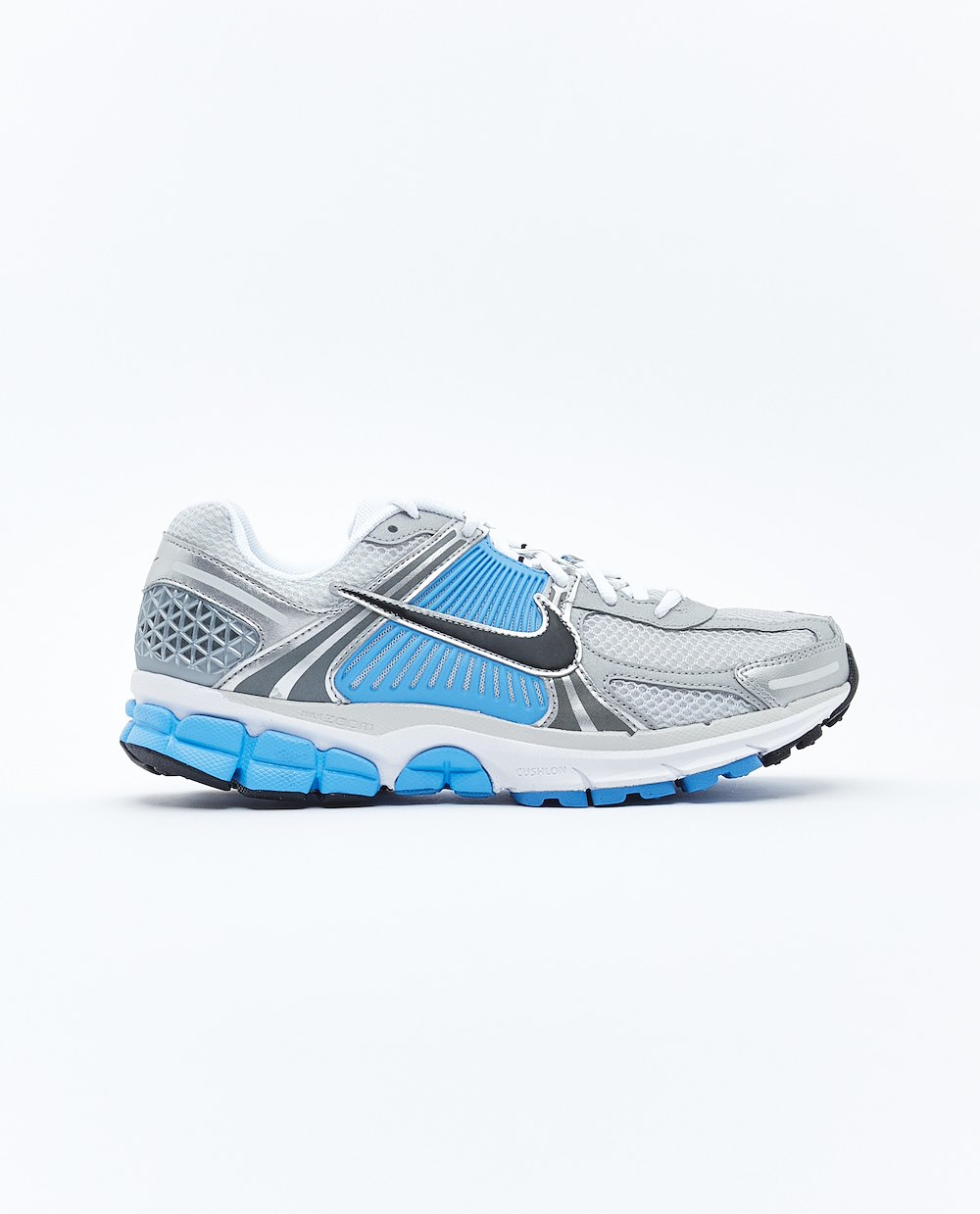 NIKE M ZOOM VOMERO 5