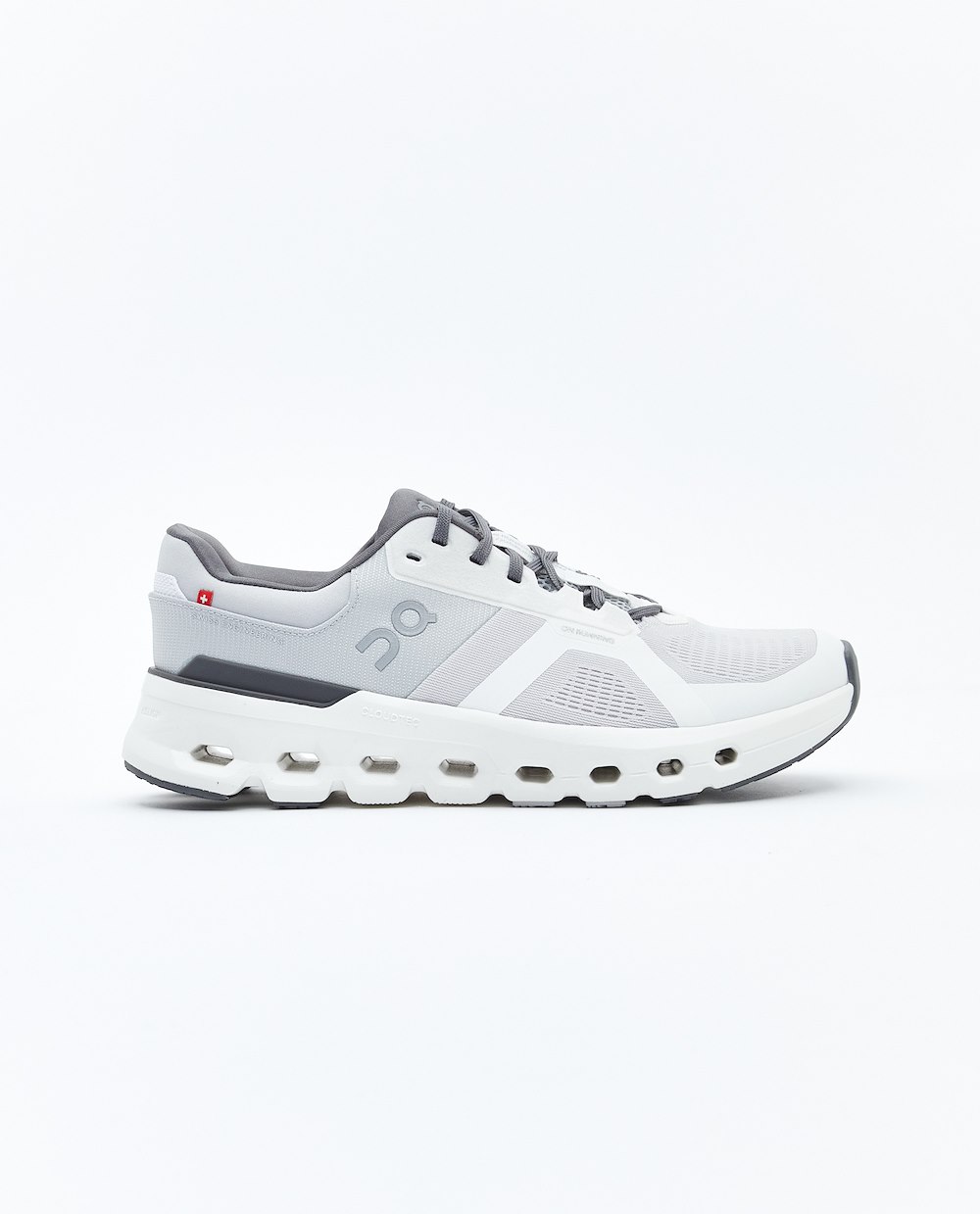 ON M CLOUDRUNNER 2