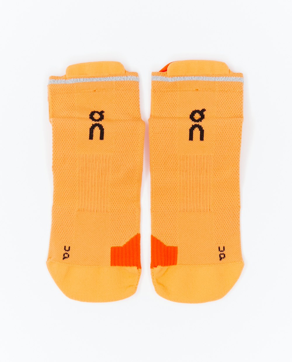 ON U PERFORMANCE RUN SOCK LOW