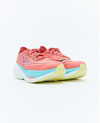 HOKA W MACH X 2