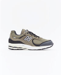 NEW BALANCE M NEW BALANCE 2002R