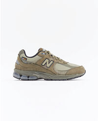 NEW BALANCE M NEW BALANCE 2002R