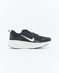 NIKE M VOMERO 18