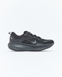 NIKE M VOMERO 18