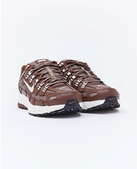 NIKE W P-6000