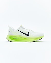 NIKE W VOMERO 18