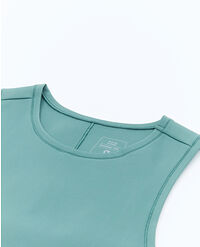 ON RUNNING MOVEMENT TANK W