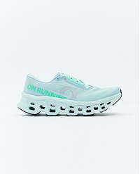 ON W CLOUDMONSTER 3
