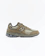 m-new-balance-2002r-1